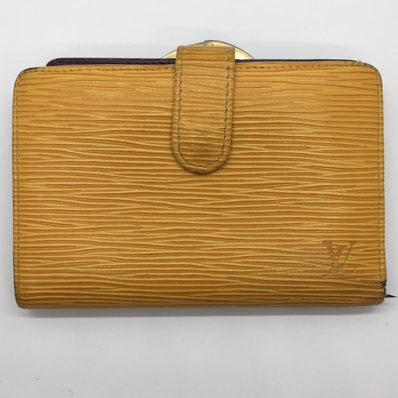 Louis Vuitton Handbags - Louis Vuitton Authentic Epi Leather Clasp Wallet